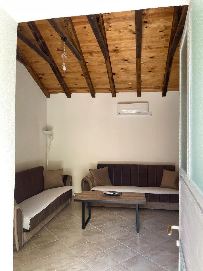 Lakeview Apartments Jolicic Virpazar Bagian luar foto
