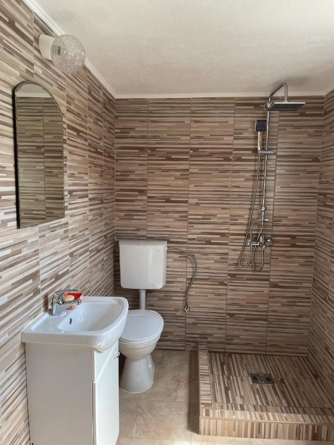 Lakeview Apartments Jolicic Virpazar Bagian luar foto